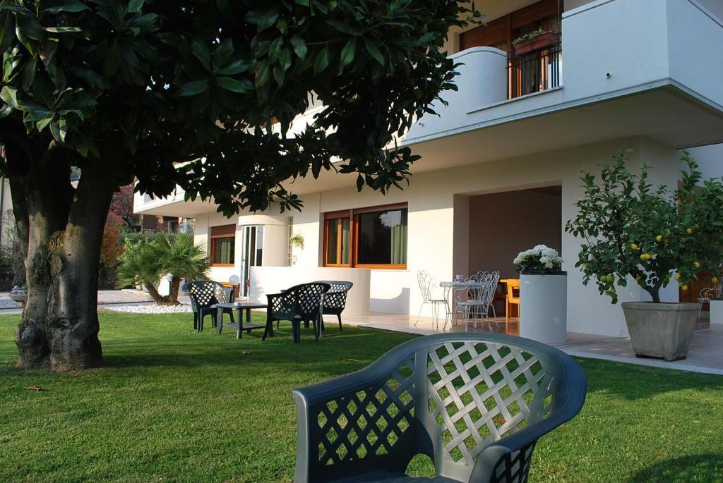 B&B Villa Bianca Sona Eksteriør bilde