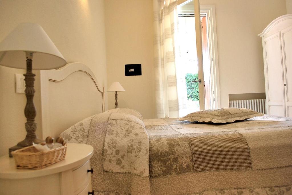 B&B Villa Bianca Sona Eksteriør bilde